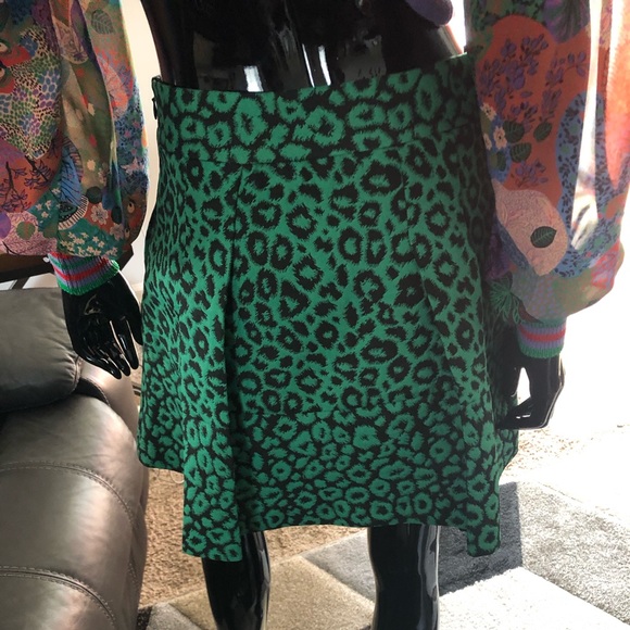 Banana Republic Green/Black Skirt - Picture 11 of 16